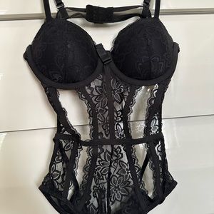 lace lingerie/ bodysuit